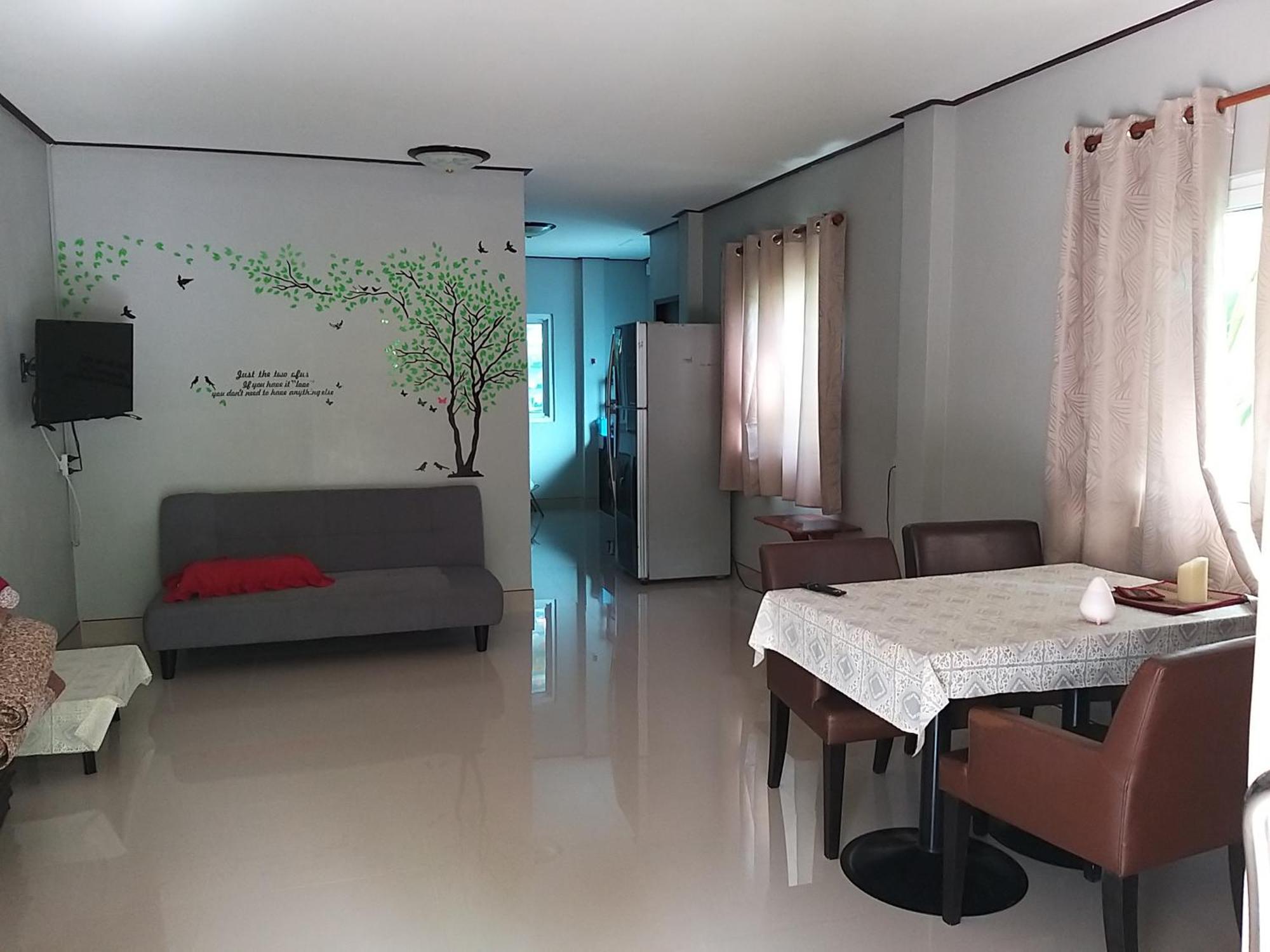 บ้านทะเลอิ่มเอม Bann Talay Im Eimm Ban Phe Quarto foto